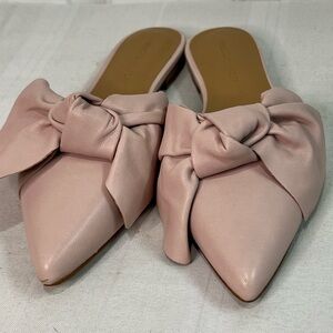 Rebecca Minkoff pale pink Alexis leather bow flat mules size 8 FLAW  NWOB